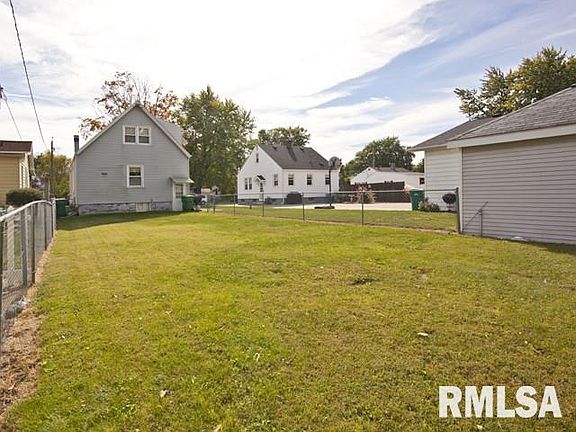 2nd image of 2121 W Clarke Ave