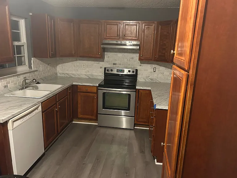 1710 Brian William Rd — Photo 5