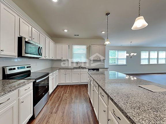 4th image of 600 Lake Vista Ct