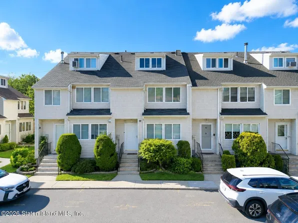 70 Dinsmore St APT E, Staten Island, NY 10314