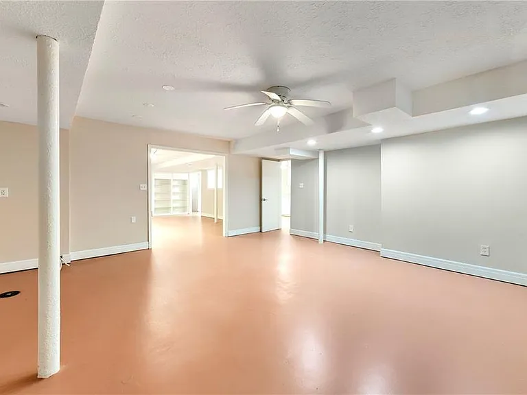 5647 Antioch Rd — Photo 4