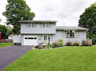 102 Riverine Rd, Liverpool, NY 13090