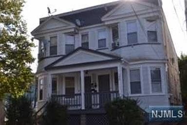 2nd image of 400 Bradford St