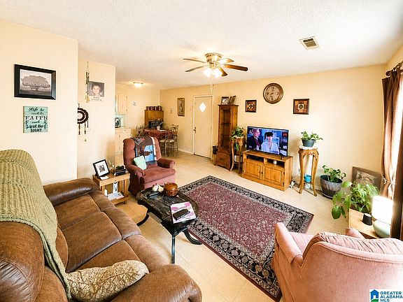 5th image of 310 Forest St