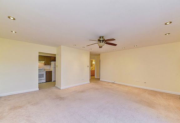 3rd image of 3915 Saratoga Ave