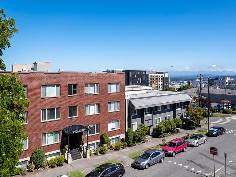Kensington Apartments — Photo 35