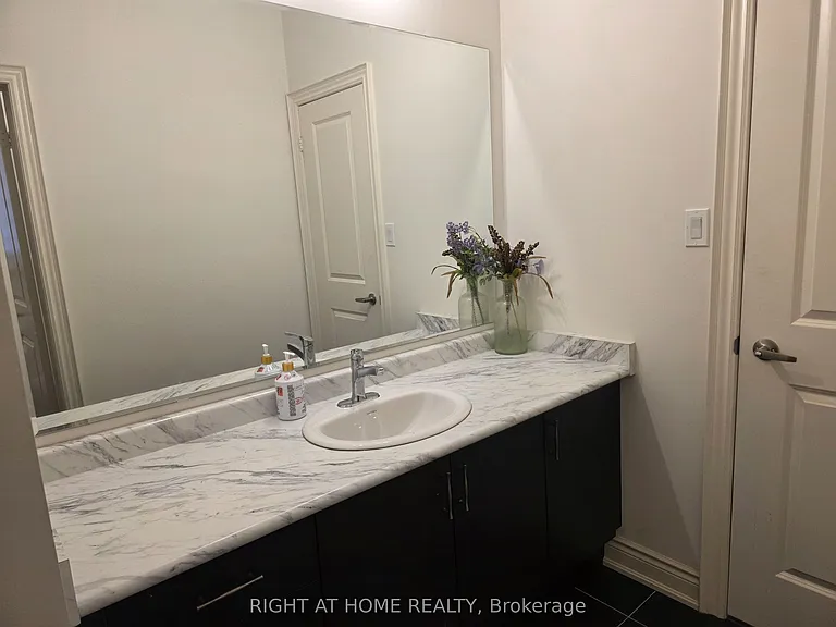 118 Great Falls Blvd — Photo 8