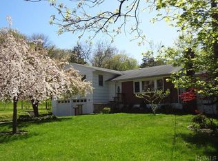 2 Pondfield Dr N, Chappaqua, NY 10514