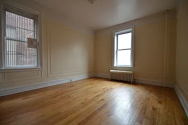 Rented by CITY SKYLINE REALTY INC
