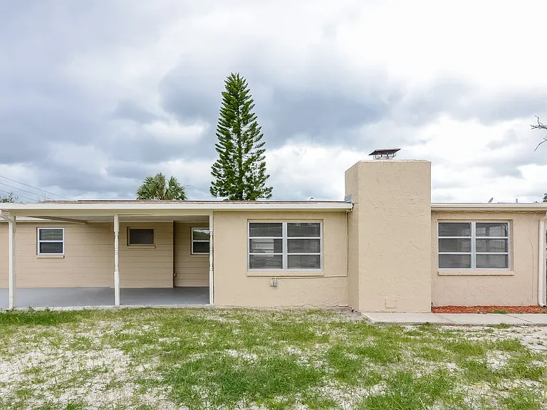 1012 Normandy Blvd — Photo 14