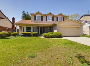 9828 Rose St, Taylor, MI 48180