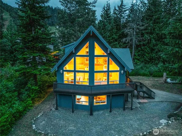 481 Hyak Drive E, Snoqualmie Pass, WA 98068