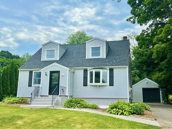 8 Sherman Avenue, Trumbull, CT 06611