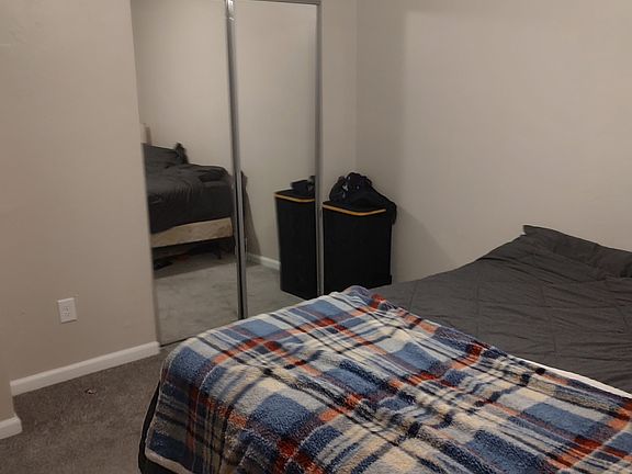 3rd image of 807 Spencer Ct #807