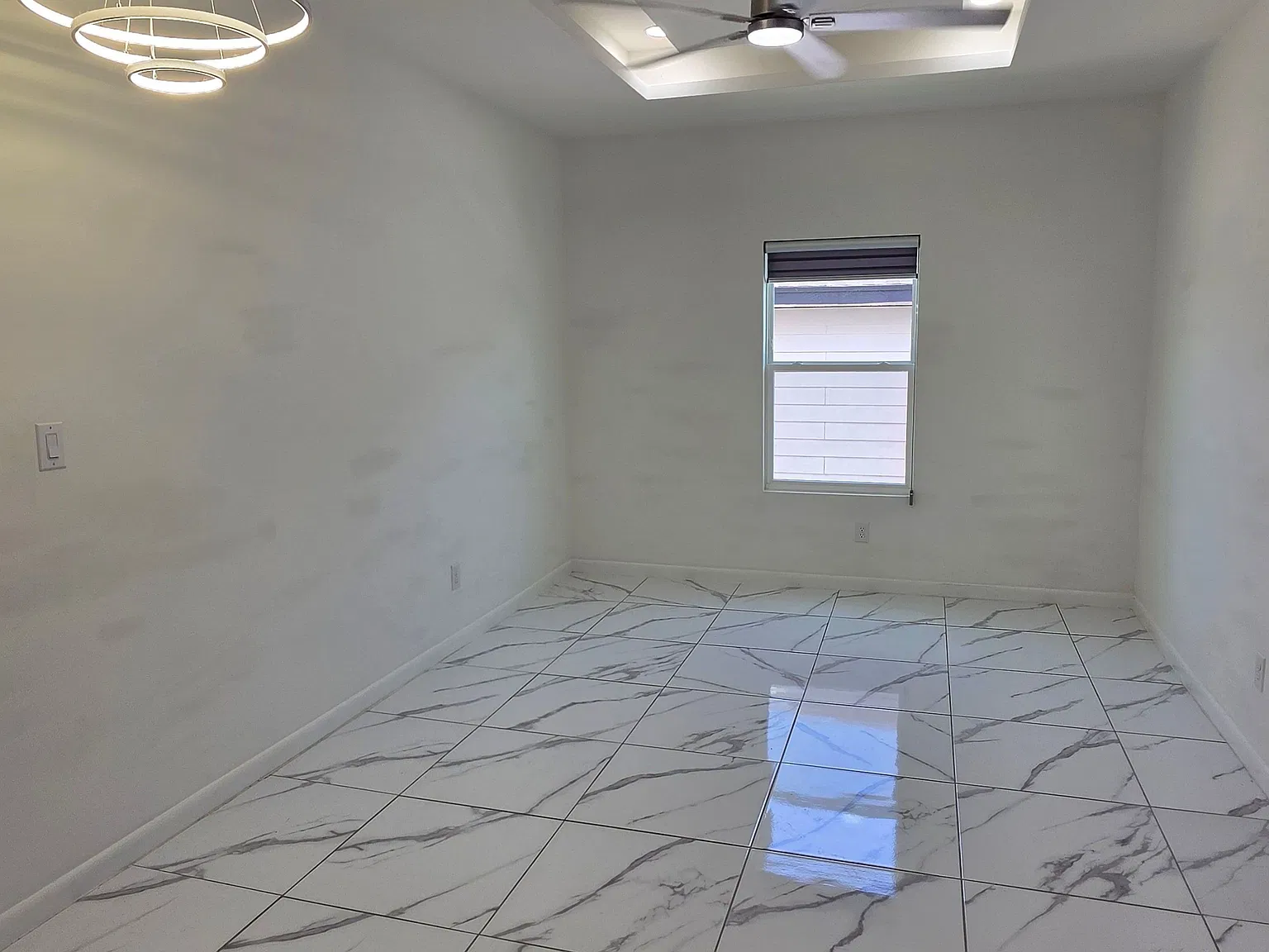 2 bed, 2.0 bath, 775 sqft, $900 — Photo 3