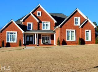 200 Shady Valley Dr, Carrollton, GA 30116