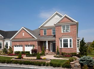 50 Country Club Dr, Monroe Township, NJ 08831