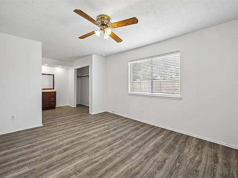 7503 Winkle Wood Ln — Photo 6