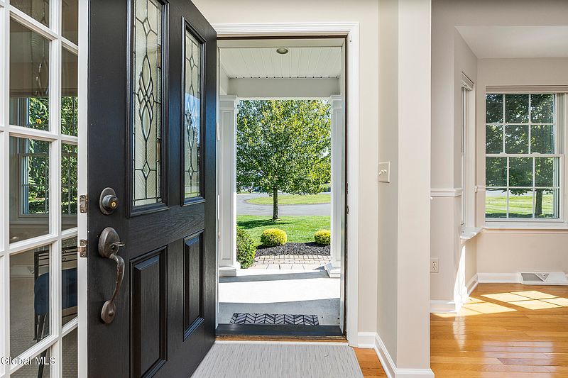 5th image of 7 Siena Lane