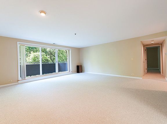 4th image of 6411 Lincoln Ave Unit 203