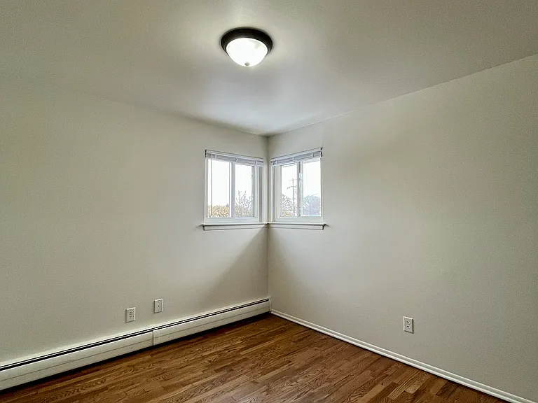 550 Harrison Blvd — Photo 5