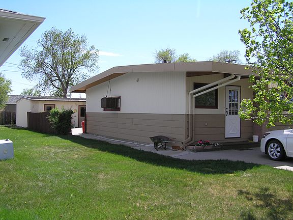 2nd image of 1003 5th Ave N