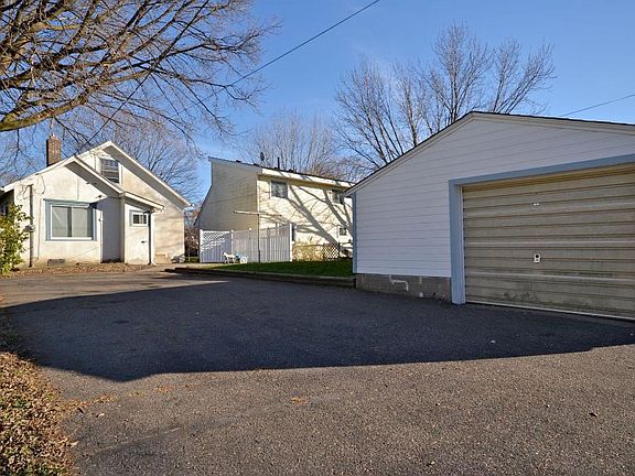 2nd image of 1293 Woodbridge St