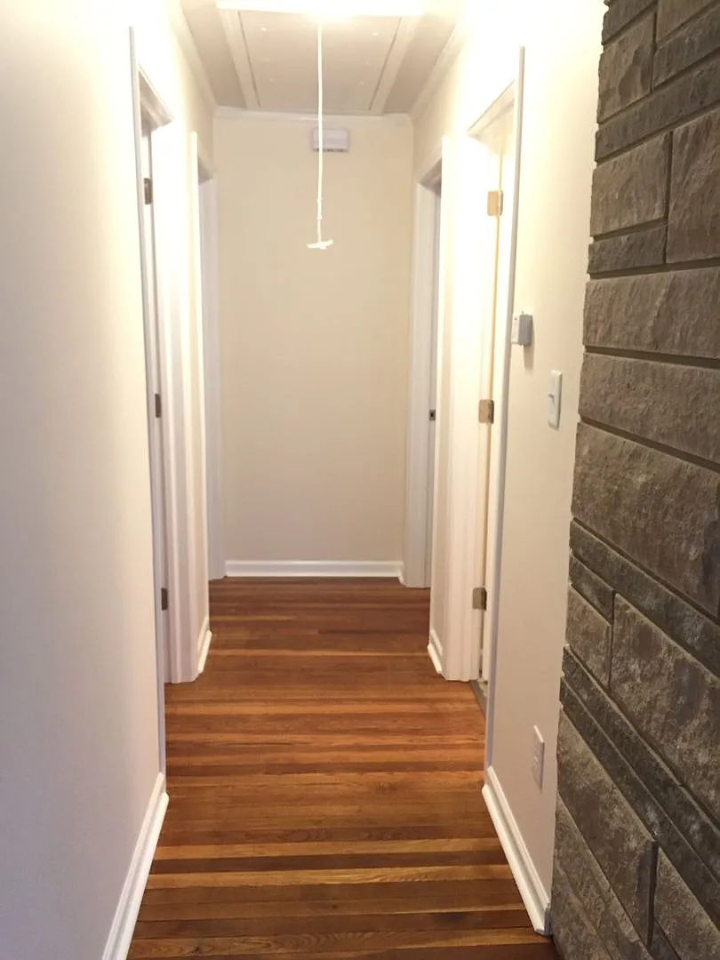 141 N. Overhill Dr - One Month Rent Free! — Photo 4