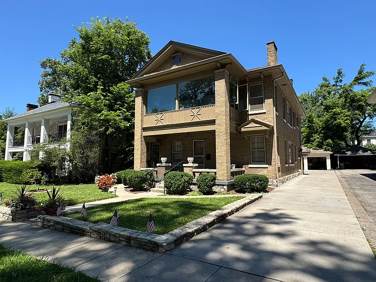 225 Sycamore Rd #1 — Photo 3