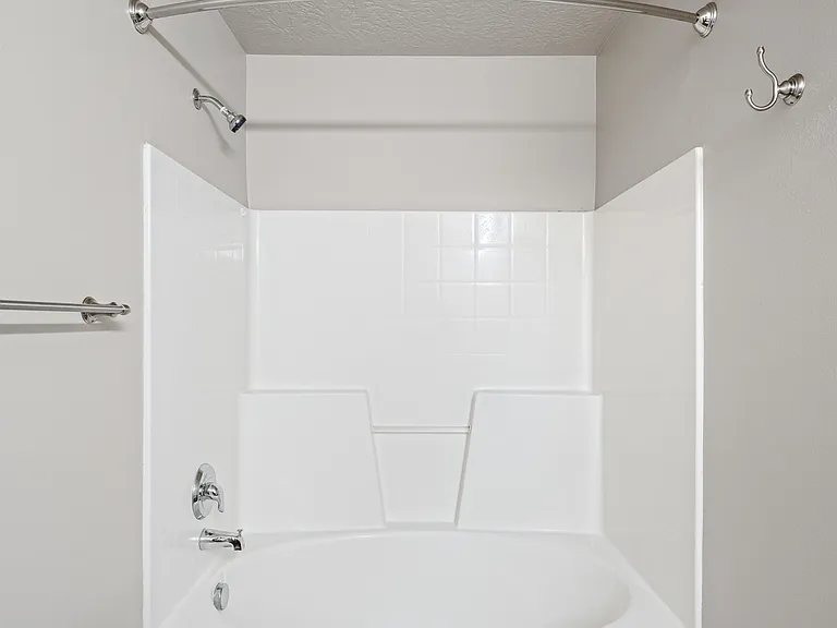178 E Northridge Ct — Photo 3