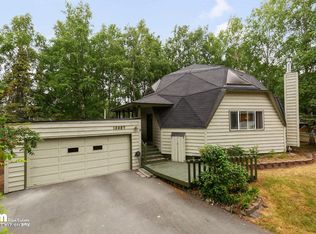 13657 Sunset View Cir, Anchorage, AK 99515