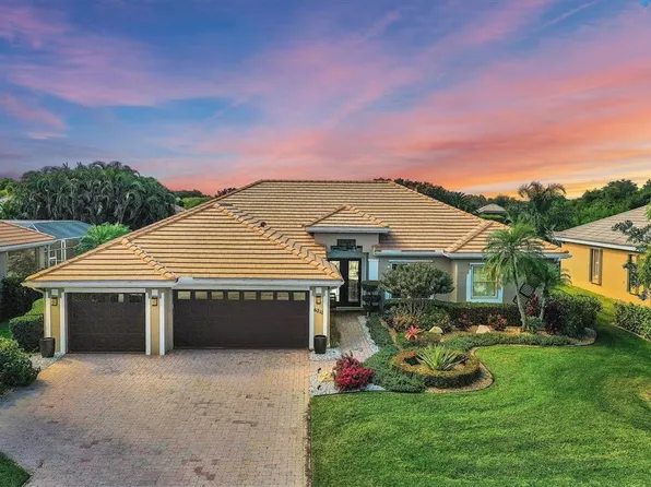 6211 Stillwater Ct, University Park, FL 34201