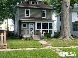 1176 25th St, Moline, IL 61265