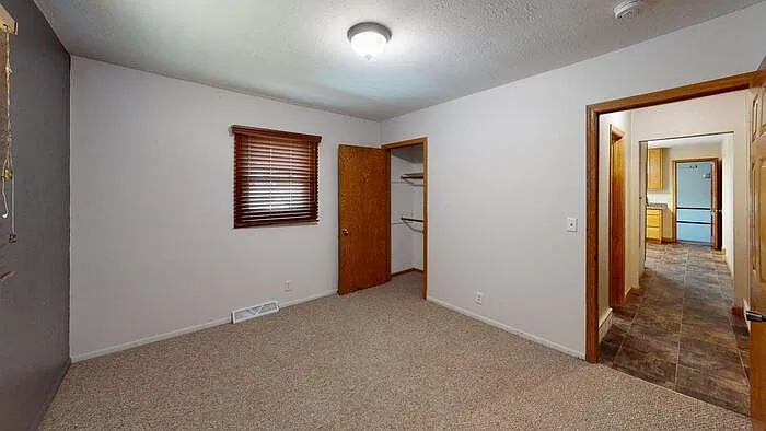 1109 E Indiana Ave — Photo 7