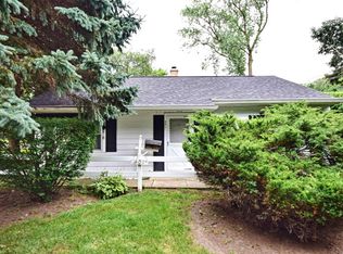 401 Gates St, West Chicago, IL 60185