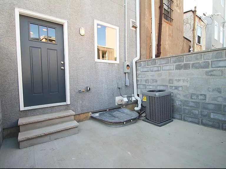 1525 S Dorrance St — Photo 17