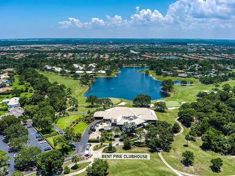 Bent Pine Golf Clubhouse and restaurant - memberships available.