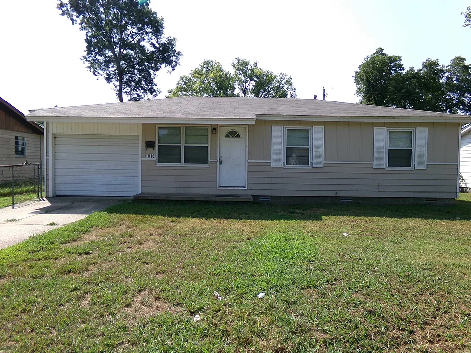 1016 Roseclair Dr