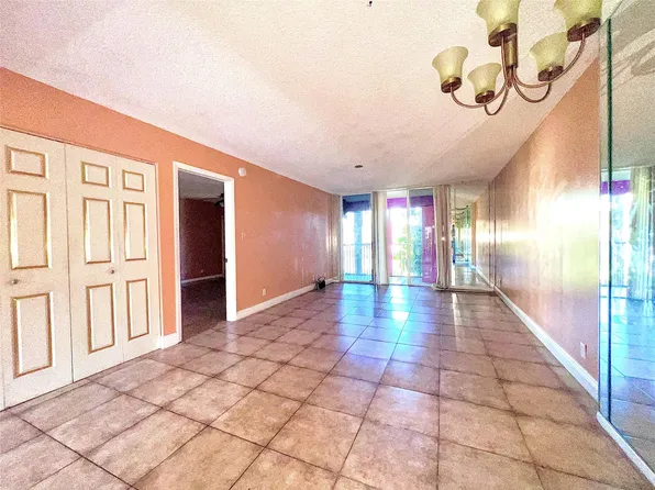 3321 NW 47th Terrace #232, Lauderdale Lakes, FL 33319