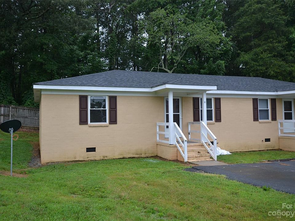 1st image of 305 Benton Dr #C