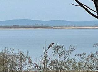 20 Peninsula Dr, Burnet, TX 78611