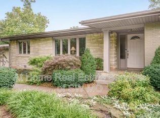 2128 S Catalina Ave, Springfield, MO 65804