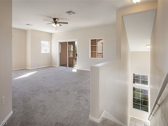 4th image of 3825 Ormond Beach St Unit 202