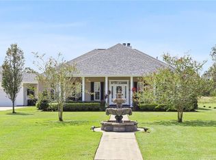 10141 Chenevert Rd, Waggaman, LA 70094