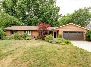 5640 Grand Pl, Willoughby, OH 44094