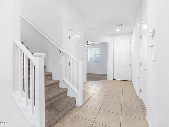 2nd image of 5444 Tallulah Falls St