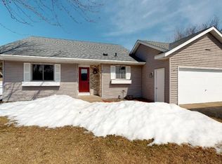 6222 Red Fox Run, North Branch, MN 55056
