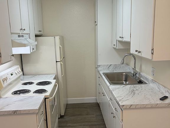 5th image of 1546 Broadway #1550-B