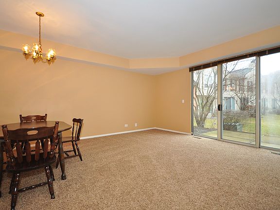 3rd image of 1406 Fairway Dr