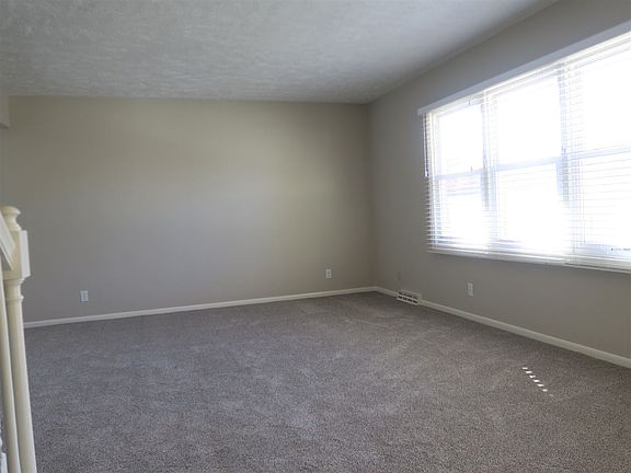 4th image of 1001 Cumberland Ct